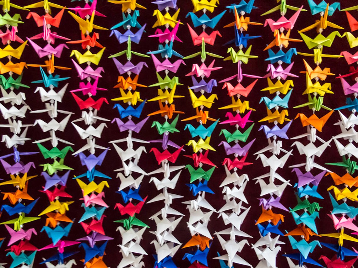 Infinite Possibilities Origami Senbazuru Wall Hanging 1000 Folded Wind infinite-possibilities-origami-senbazuru-wall-hanging-1000-folded-wind