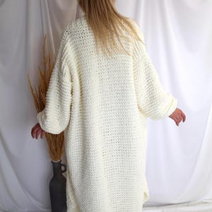 Cardigan in maglia grossa: micropoliestere avorio, maglione caldo fatto a mano immagine 8