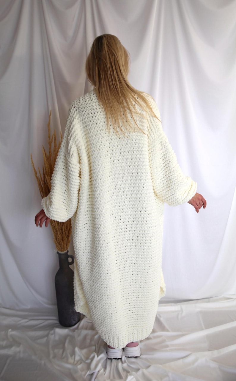 Cardigan in maglia grossa: micropoliestere avorio, maglione caldo fatto a mano immagine 8