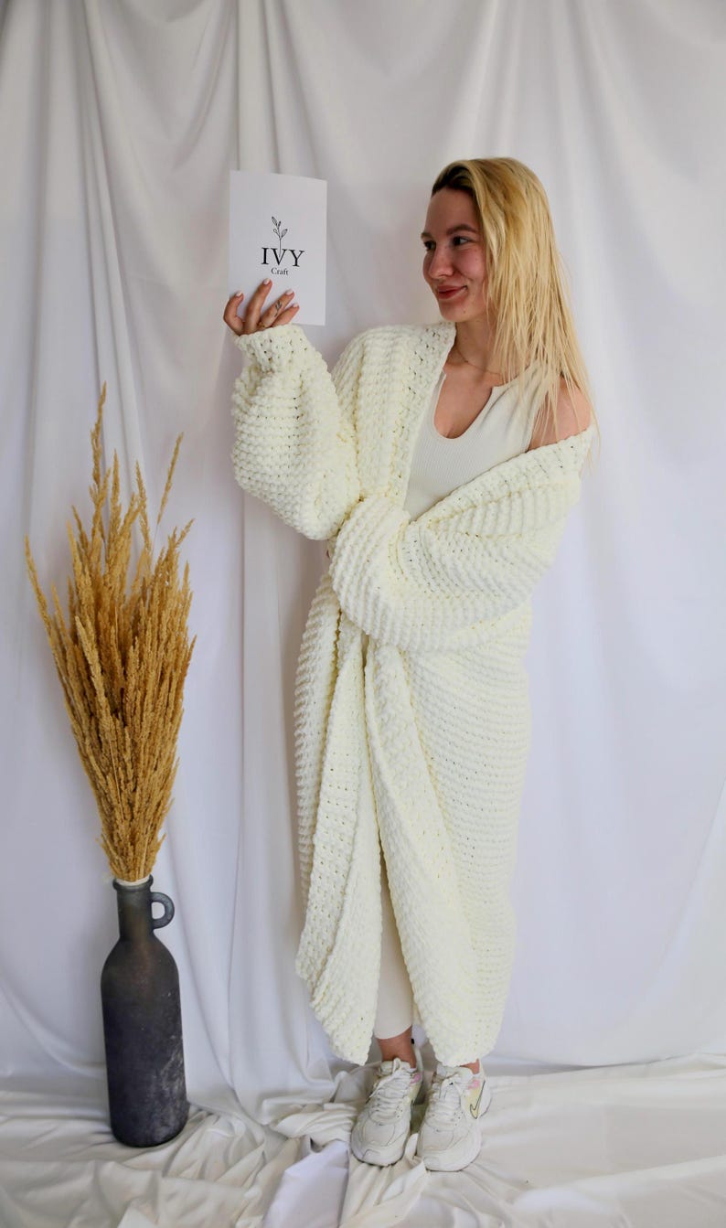 Cardigan in maglia grossa: micropoliestere avorio, maglione caldo fatto a mano immagine 4