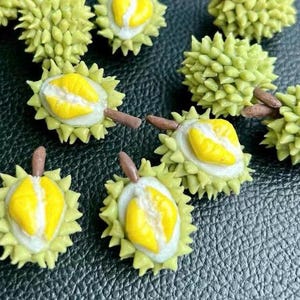 1:12 Durian miniature fait main, cadeau maman, maison de poupée, miniatures fruit fait main, cadeau d&#39;anniversaire, jardin