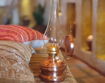Handcrafted Copper Oil Lamp: Antique Style Paraffin Lantern
