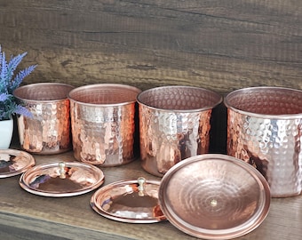 Conjunto de 4 potes de cobre maciço feitos à mão para especiarias. Potes de cozinha em cobre puro.