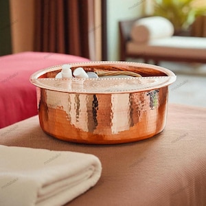Handmade Copper Pedicure Bowl with Footrest: 16&quot; Spa Foot Soak Basin