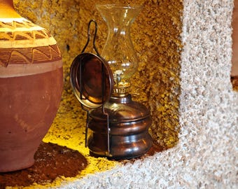 Handcrafted Copper Oil Lamp: Antique Style Paraffin Lantern