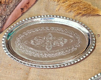 Bandeja oval de cobre feita à mão: forrada com estanho, resistente (34 cm)