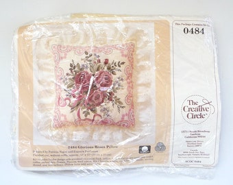 Creative Circle 0484 GLORIOUS ROSES PILLOW Crewel Embroidery Kit, New Sealed