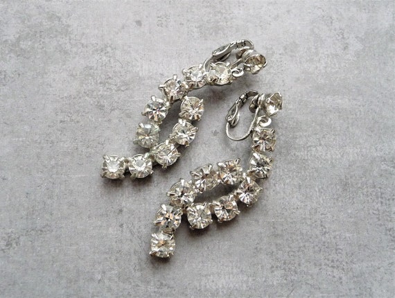 Vintage Dangle Rhinestone Earrings, Clip Ons, Exc… - image 1