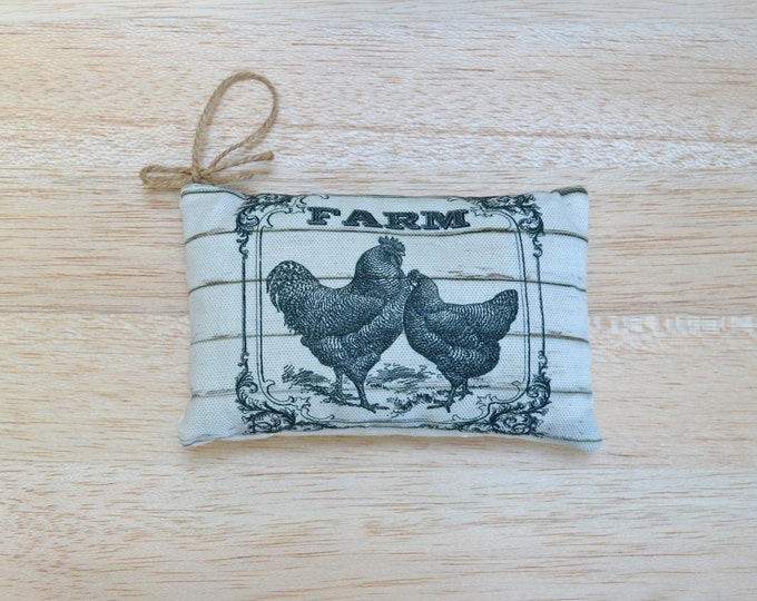 Lavender Rooster And Chicken Sachet