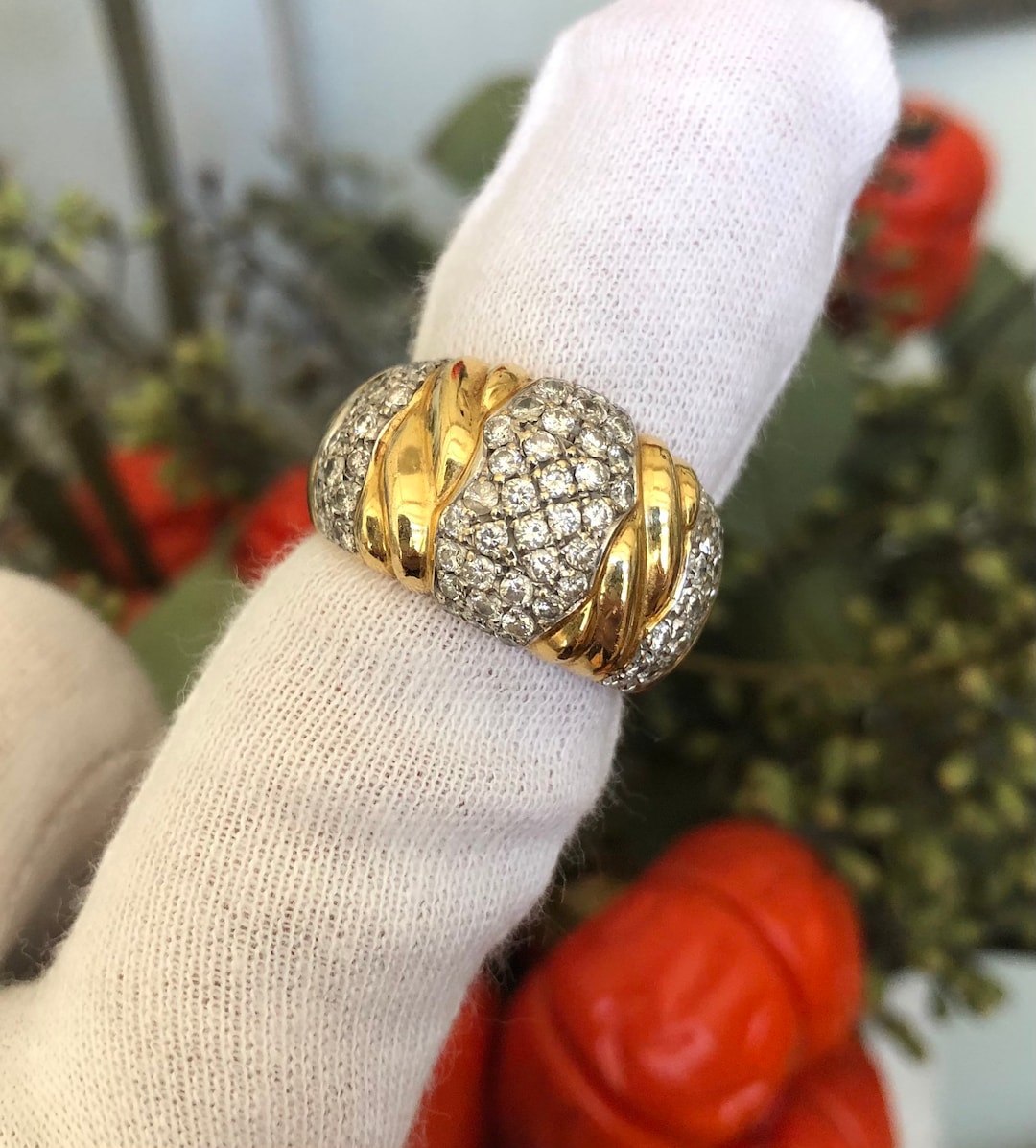 Estate 18k Dome Ring Round Brilliant Diamonds Pave Setting Sz