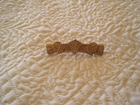 Antique Victorian Gold Filled Engraved Lace Pin B… - image 2