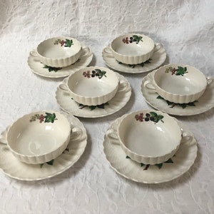 Copeland Spode Glendale set of 6 Handled Bowls and Saucers Soup or Dessert Fruit and Floral Motif 1960s Cottage