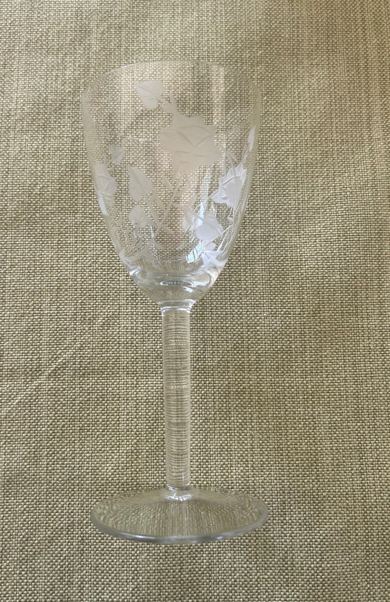 Set of 6 Vintage Etched Wine Beverage Glasses Stemware image 8