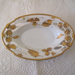 Victorian Porcelain Bowl Dish White with 14K Gold Leaf Handpainted Golden Thistle