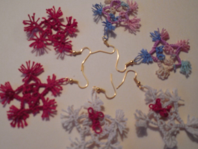 Tatted Star Earrings by Dove Country Tatting