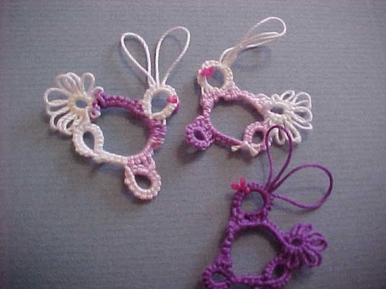 4 Tatted Bunnys by Dove Country Tatting