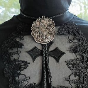 Howling Wolf Bolo Tie