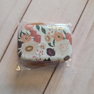 Needle case, magnetic needle box, needle tin, travel needle holder, storage for needles, embroidery, sewing, cross stitch, retreat gift.