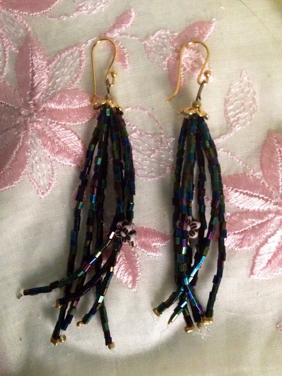 Items similar to 1920s flapper style beaded earrings on Etsy