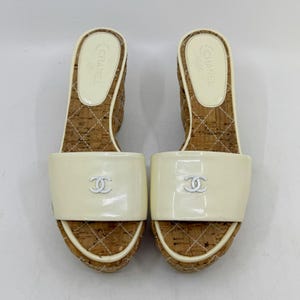 CHANEL Cream Patent Leather Cork Mule Wedge image 5