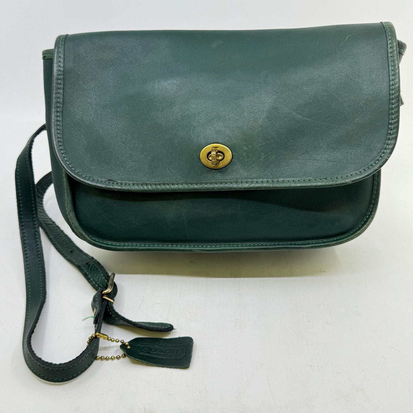 バッグ 2202 Vintage Coach Vanity Handbag Green Vintage Coach Lindsay Bag 9888 Bottle Green USA – Cristina Moda