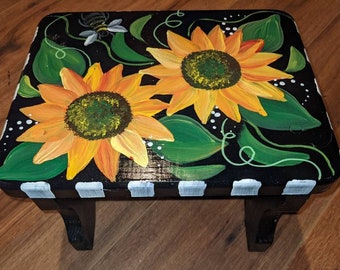 Dekorativer schwarzer Sunflower Fußschemel
