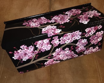 Caixa de correio de parede grande com estampa de flor de cerejeira