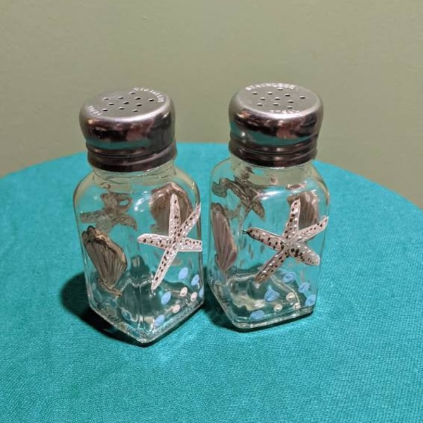 Seashell Salt & Pepper shakers