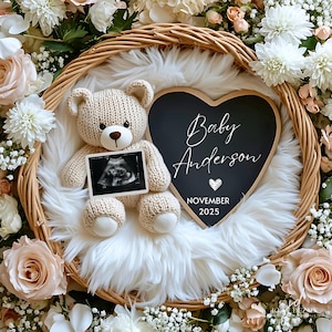 Modello digitale neutro per annuncio di gravidanza, cartello rustico con lavagna a forma di orsetto, cartello Canva per la presentazione del bambino su Instagram, festa della mamma, social media