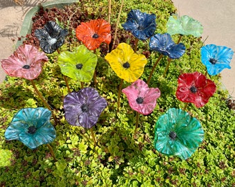 Glass Yard Art | Glass Flower | Garden Art | Blown Glass | Garden Marker | Gardening Gift |  | Garden Stake | Outdoor Garden Decor  | Plant