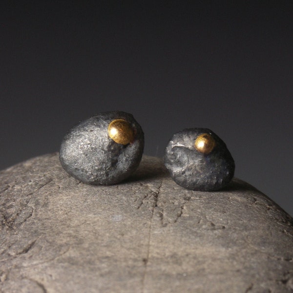 Rocks stud earrings in silver and 18ct gold