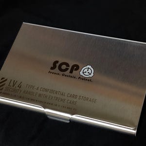 SCP財団名刺ホルダー、コスプレ小道具、ミートアップ、SCP愛好家へのギフト