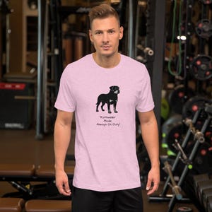 Rottweiler Silhouette T-Shirt: Bold Rottie Gift for Dog Lovers