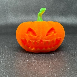 Pumpkin Spinning Keychain, Spinning Fidget Keychain, Festive Halloween Holiday Gift, Pumpkin Keyring, 3D Print Pumpkin, Halloween Keychain