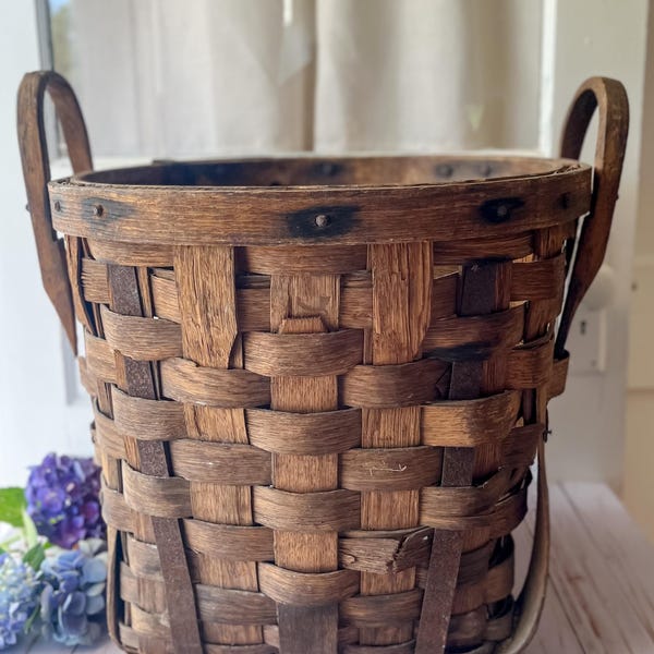 Large Antique Splint Oak Handwoven Basket
