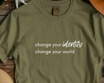 Identity – minimalistisch uniseks quote-T-shirt van 100% biologisch katoen