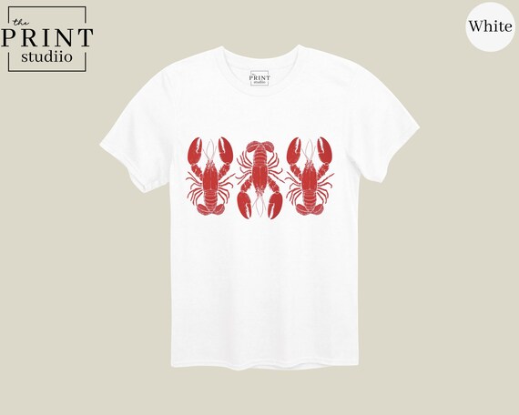 Minimalist Lobster Shirt, Three Red Lobsters Design, Cute Coastal Tee, Nautical Graphic Shirt, Beach Vibes, Summer Seafood T-Shirt