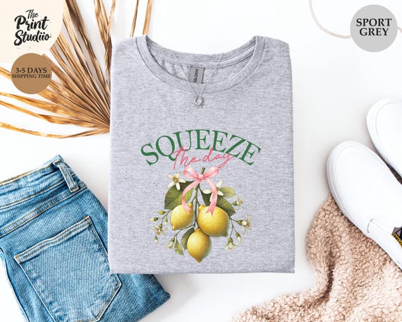 Squeeze the Day T-Shirt Vintage Lemons Graphic Tee Retro Fruit Design Motivational Summer Shirt Positive Quote Tee Citrus Lover Gift