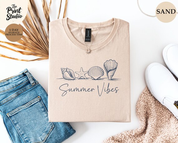Minimalistic Seashells Summer Vibes T-Shirt Simple Stylish Beach Graphic Tee Coastal Nature Lover Shirt Cute Ocean Summer Vibes Tee