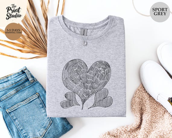 Three Doodle Hearts T-Shirt Minimalist Hand Drawn Love Design Tee Simple Cute Heart Shirt Romantic Aesthetic Gift for Her or Friends