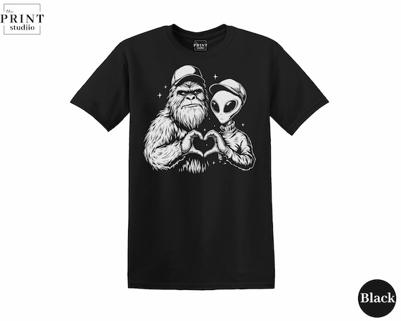 We Believe T-Shirt | Bigfoot & Alien Heart Design | Boxy Fit 100% Cotton