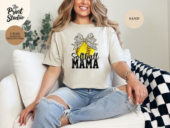 Coquette Softball Mama Shirt, Cute Girly Sports Mom Tee, Pink Bow Softball Design, Aesthetic Softball Mom Top, Trendy Game Day Shirt