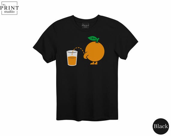 Funny Orange Graphic T-Shirt, Humorous Orange Peeing Juice Design, Tropical Summer Tee, Cute Fruit Illustration, Quirky Front Print Shirt