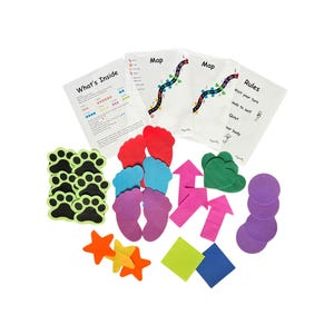 Peut inclure: Un ensemble de pi&egrave;ces de jeu en feutre color&eacute; pour un jeu de soci&eacute;t&eacute;. Les pi&egrave;ces comprennent des empreintes de pattes, des empreintes de pas, des fl&egrave;ches, des c&oelig;urs et des cercles. Les r&egrave;gles du jeu sont imprim&eacute;es sur une feuille de papier blanche. "Attendez votre tour et &agrave; vous-m&ecirc;me. Calme notre corps."