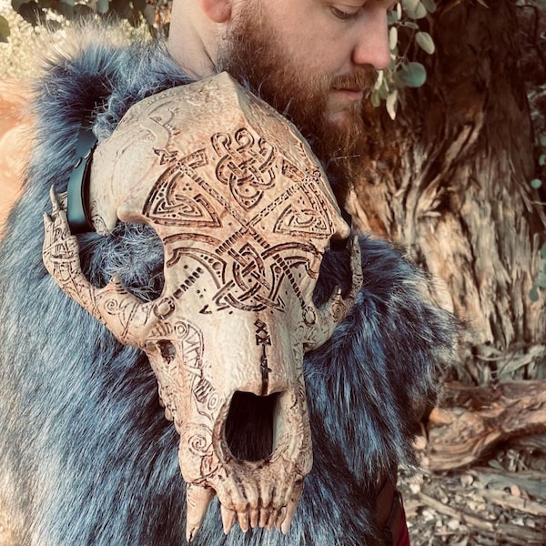 Bear Skull Shoulder Mount Armor