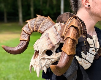 Deathclaw Shoulder armor