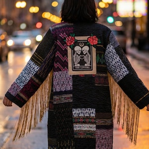 The Lovers Goddess Robe | THE LOVERS — Kantha-stofdoek van zijde met antiek gouden franje