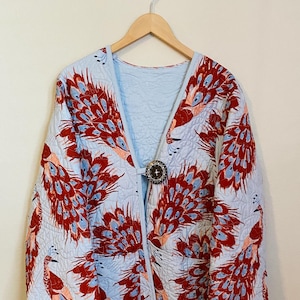 Hergebruikt quiltjack met pauwenveer – festivalstofdoek – boho