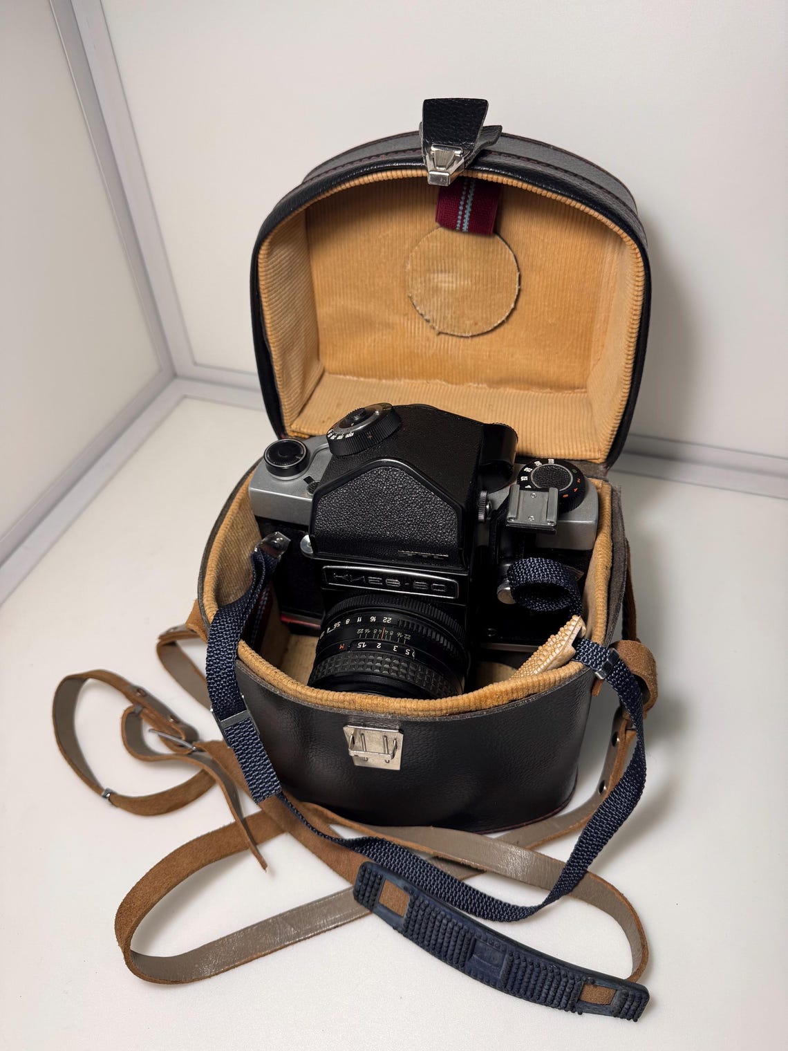 Film camera Kyiv 60 TTL, photo 3 of 5