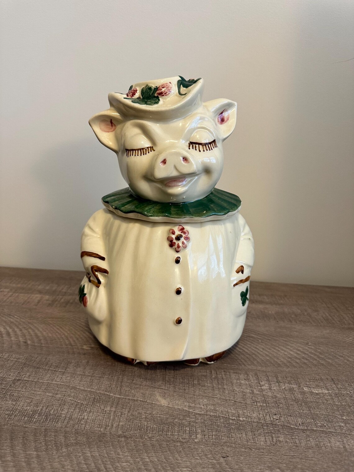 Shawnee Winnie Pig Cookie Jar - Etsy